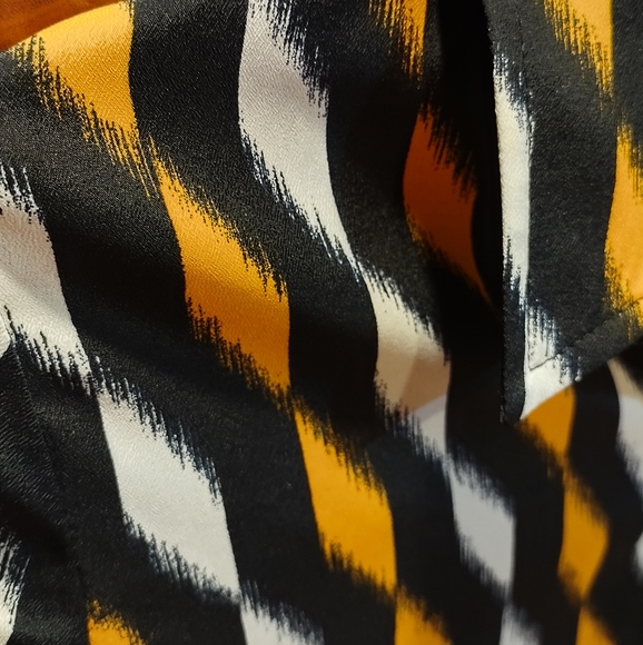 MICHAEL Michael Kors Button Down Tie Blouse - Picture 3 of 8